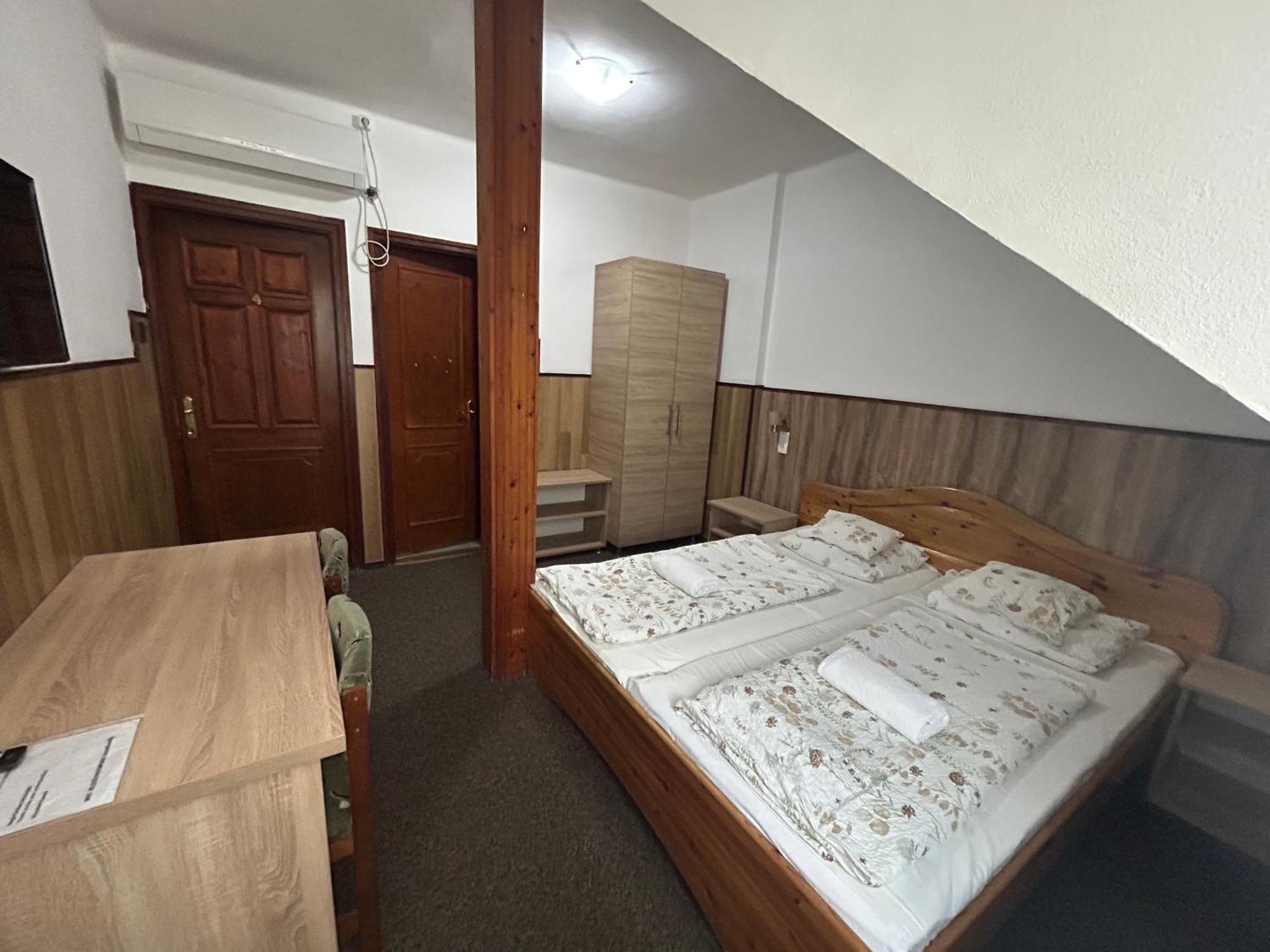 Rozsakert Panzio Hotel Nyiregyhaza Ngoại thất bức ảnh