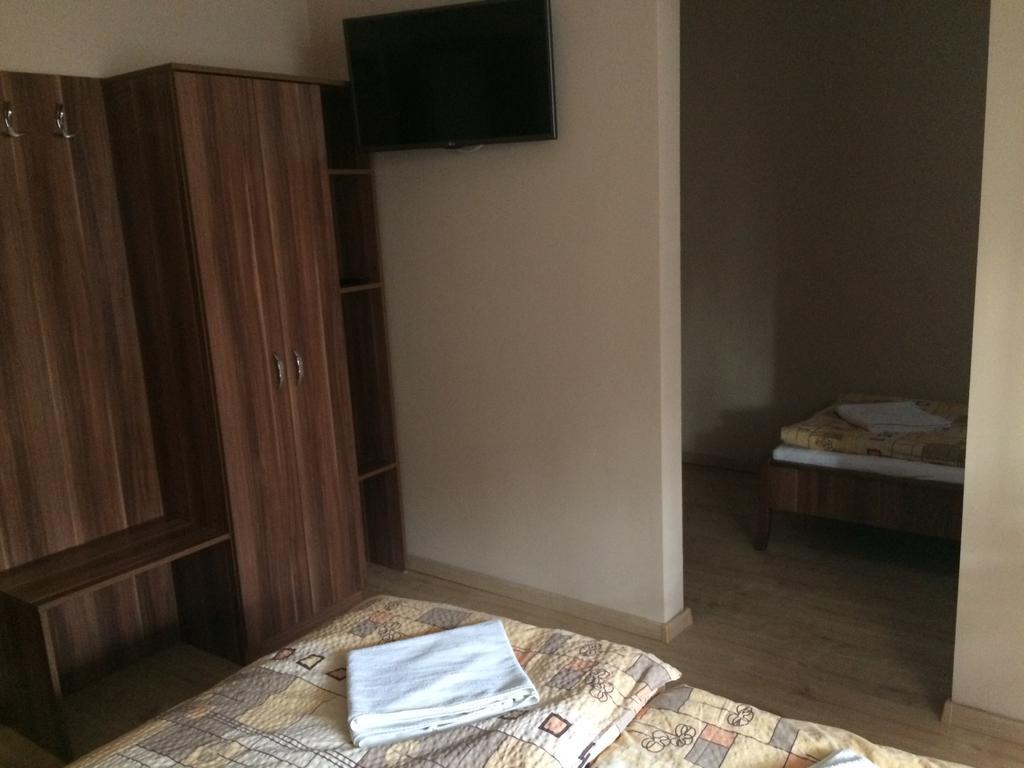 Rozsakert Panzio Hotel Nyiregyhaza Ngoại thất bức ảnh